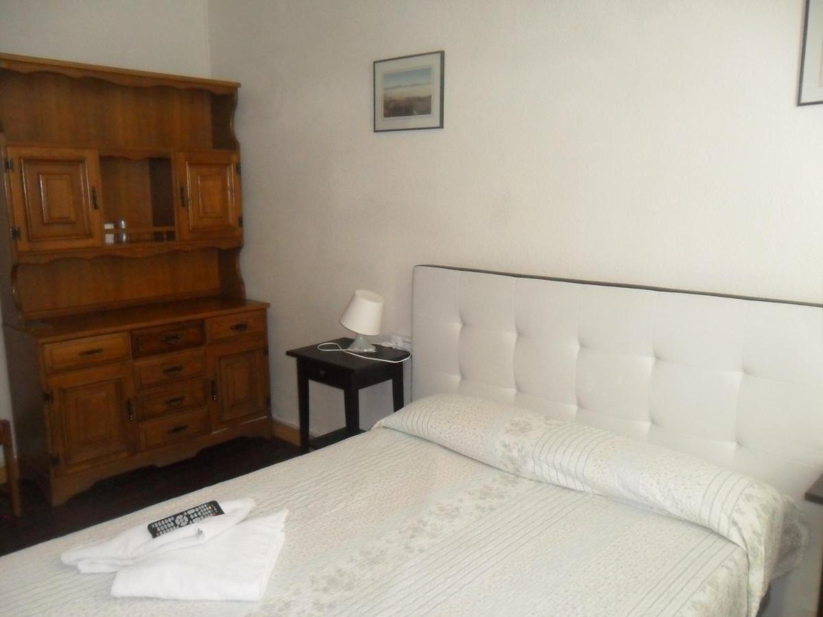 Hostal Porta De Nuria Ribes de Freser Kültér fotó