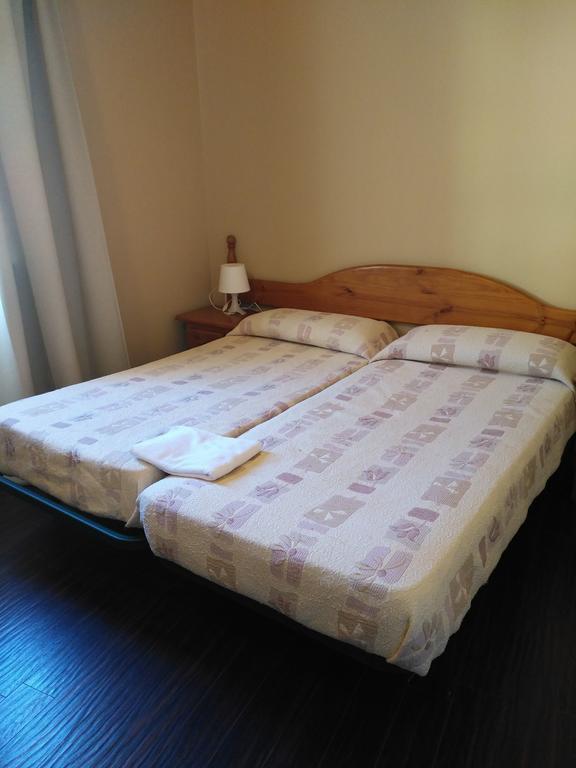 Hostal Porta De Nuria Ribes de Freser Kültér fotó
